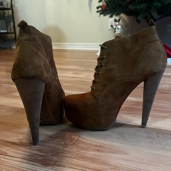 Camel Suede high-heeled bootie | 8 | Aldo - Picture 4 of 7